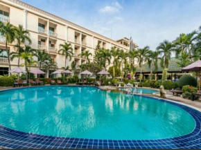  Hotel Romeo Palace Pattaya  Паттайя